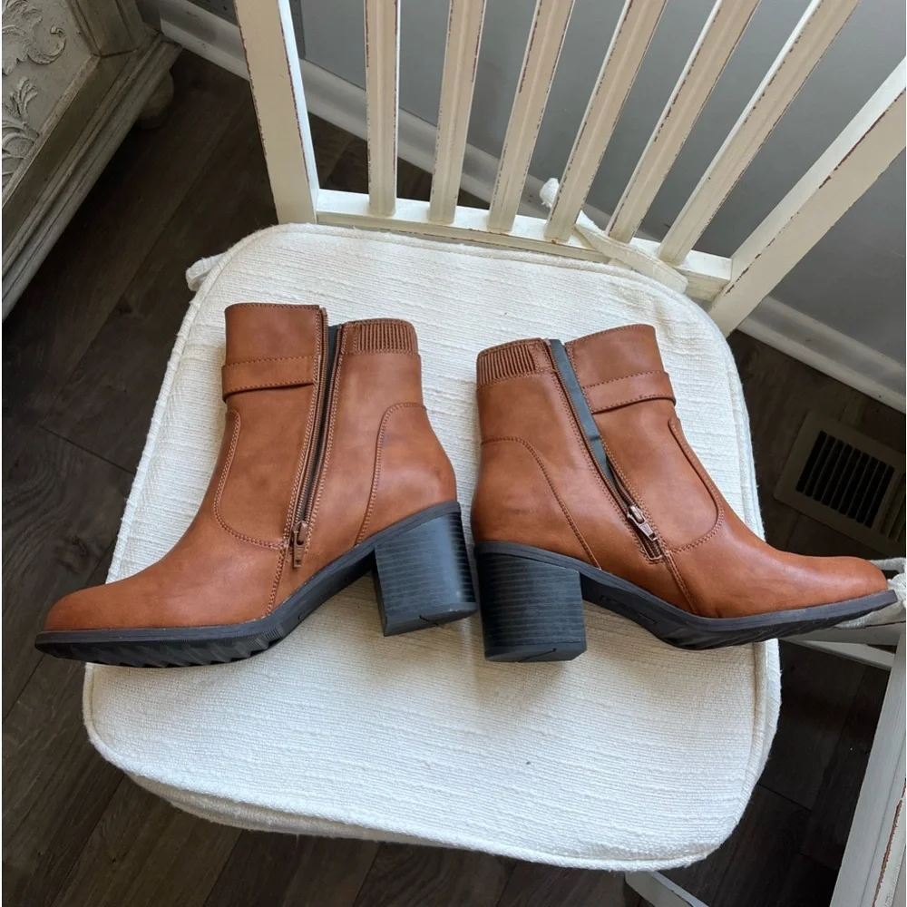 White Mountain Women's Dessert Zipper Booties Dark Tan - Medium 9.5W - Picture 7 of 8